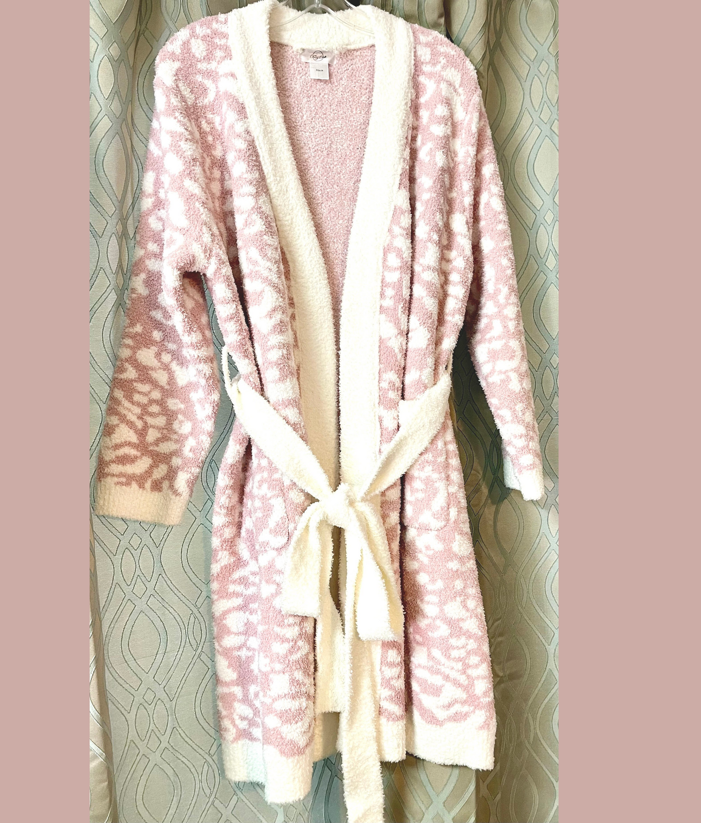 Pink Leopard Chenille Robe - Moniluxx Boutique
