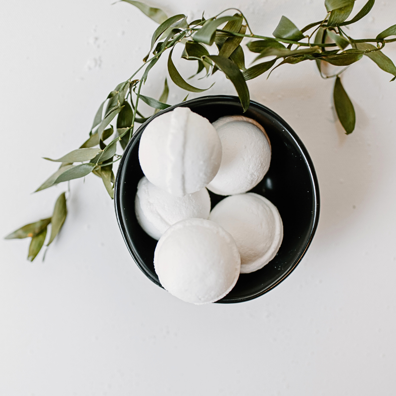 Eucalyptus Mint & Himalayan Salt Bath Bomb - Moniluxx Boutique
